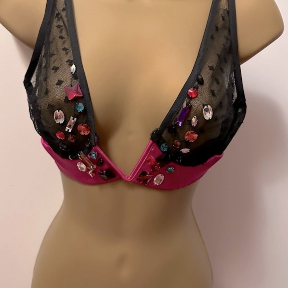 Damaris Chiacchiere Black Silk Square Pattern MeshV-Plunge Jeweled PinkSatin Bra - Picture 6 of 16